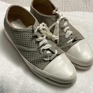Donald Pliner casual shoes